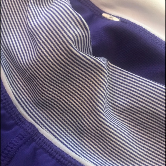 LULU LEMON SHORTS BUNDLE - Picture 6 of 6